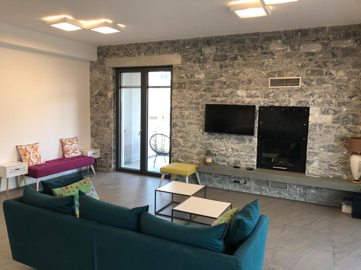 Elion Luxury Apartments 卡拉马塔 外观 照片
